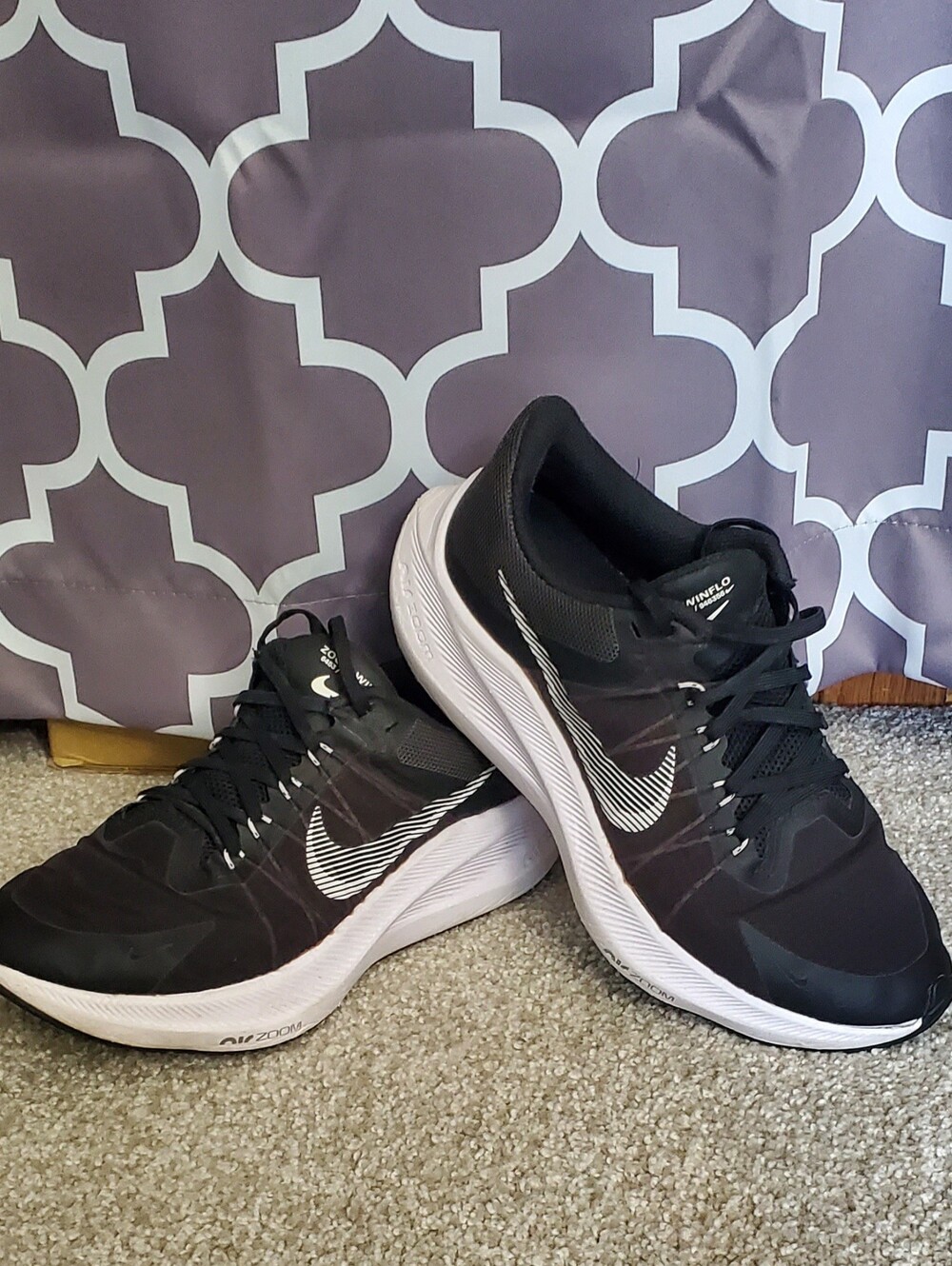 Nike Women's Winflo Black & White Running Shoes Size 7